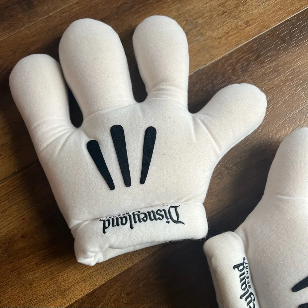 Disney White Kids Gloves